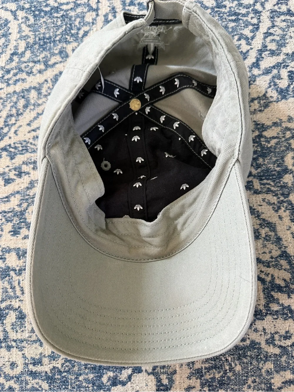 adidas Unisex Trefoil Baseball Cap in Light Olive